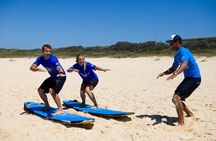 Beginner surf lesson at Maroubra Beach