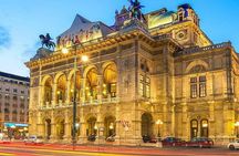 Self guided tour with interactive city game of Vienna