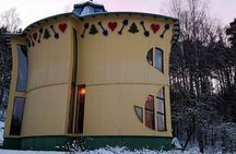 Guided public tour of Turku's Life on a Leaf house