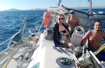 Full-day sailing excursion in the Calanques from Marseille