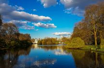 Spy experience tour of London with Vesper Martini and 2-course dinner