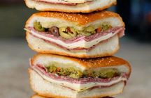 Food tour of the French Quarter in New Orleans