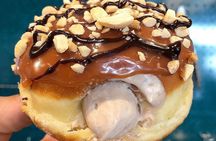 Food tour of the Lower Garden District in New Orleans