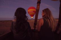 60 minute early morning hot air balloon flight in Alice Springs