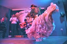 Flamenco, Tapas and Wine Tour in Malaga