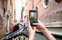 Private gondola tour in Venice