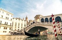 Private gondola tour in Venice
