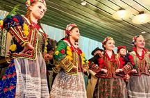 Kraków folk show and traditional Polish dinner experience