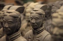 Private Xian Highlight Tour: 6 Hours Terracotta Warriors and Local Snack