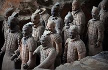 2-Day Classic Xi'an Tour Combo Package: Terracotta Warriors and Downtown Sightseeing