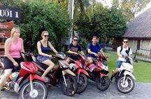 Small group Saigon Inside Out by Motorbike for 3 Hours
