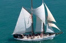 Providence Whitehaven Beach Sailing and Snorkeling Cruise