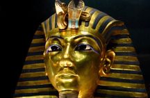 Full-Day Giza Pyramids, Egyptian Museum and bazaar Private Tour