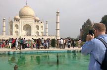 Private day tour from Delhi to Taj Mahal and Agra Fort with guide