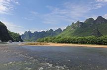 Full-Day Guilin Li-River Cruise and Yangshuo Xianggong hill Private Day Tour