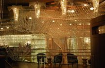 1.5-Hour Las Vegas Strip Limo Tour with Champagne and Photographs