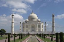 Delhi-Agra-Delhi One Day Trip By India's Superfast Train