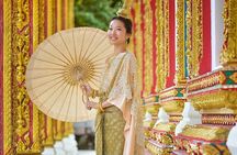 Wedding Shooting with Traditional Thai Dress by Professional photographer