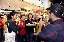 Small-Group Adelaide Central Market Early Breakfast Tour
