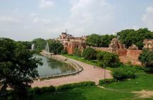 Hauz Khas Village - a Blend of Ancient and Modern Delhi