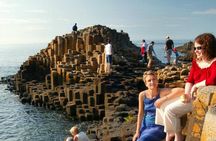 From Belfast-Giants Causeway, Dunluce Castle and Dark Hedges tour