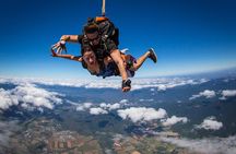 Cairns: Tandem Skydive Experience over Reef & Rainforest