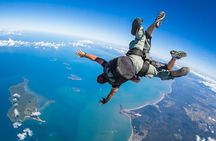 From Cairns: Tandem Skydive Experience over Mission Beach