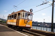 Private Budapest Walking Tour with Cake & Coffee