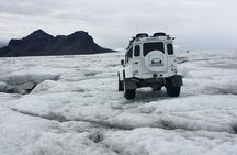 Private Golden Circle Tour by Superjeep from Reykjavik