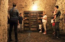 Prague Old Town, Medieval Underground and Dungeon Historical Tour