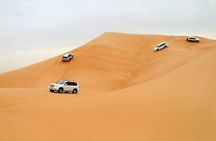 7-hour Small Group 4x4 Desert Safari Tour with Buffet Dinner in Dubai