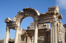 Kusadasi Shore Excursion: Private Tour to Ephesus and the House of Virgin Mary