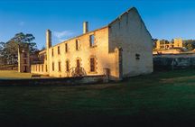 Tasman Island Cruises and Port Arthur Historic Site Day Tour from Hobart