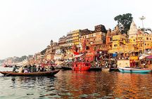 Private 5-Hour Varanasi Tour at Dawn Including Boat Ride