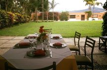 Lima: Premium Peruvian Horse Show with Lunch & Transfers