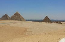 Private 8-Hour Tour of Giza Pyramids, Egyptian Museum and Old Cairo