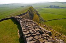 Hadrian's Wall & The Borders Tour from Edinburgh Incl. Admission