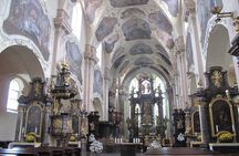 Prague Old Town Tour with a Classical Concert