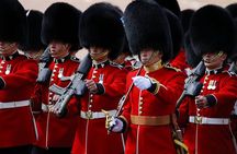 London Vintage Bus Tour Including River Thames Cruise with Optional Lunch