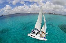 Private Catamaran from Cancun to Isla Mujeres | For up to 13 pepl