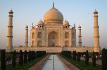 12-Hour Agra Day Trip from Lucknow
