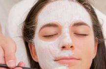 Customized Organic Facial Treatment With Skin Consultation