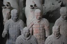 Xian Private Day Tour with Airport Transfer: Terracotta Warriors and City Wall