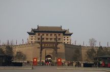Xian Private Day Tour with Airport Transfer: Terracotta Warriors and City Wall