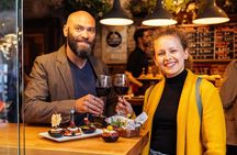 Barcelona With Locals: Wine and Tapas Private Tour