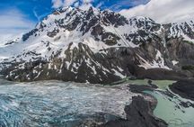 Glacier and Mountain Viewing Intro Flight