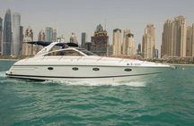 Private Luxury Everest Yacht Cruise from Dubai Marina
