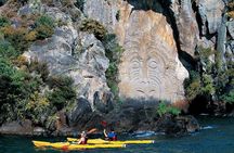 Half-Day Kayak to the Maori Rock Carvings in Lake Taupo