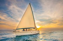 Los Cabos Luxury Sunset Sail with Light Appetizers and Open Bar