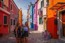 Murano & Burano Islands Guided Small-Group Tour by Private Boat